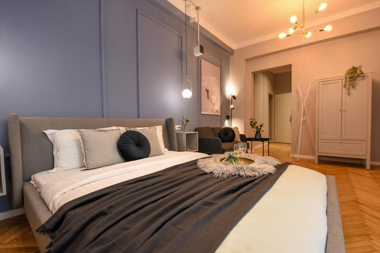 Modern Stay - Central Studios With Wall Projector Near Radisson 부쿠레슈티 외부 사진