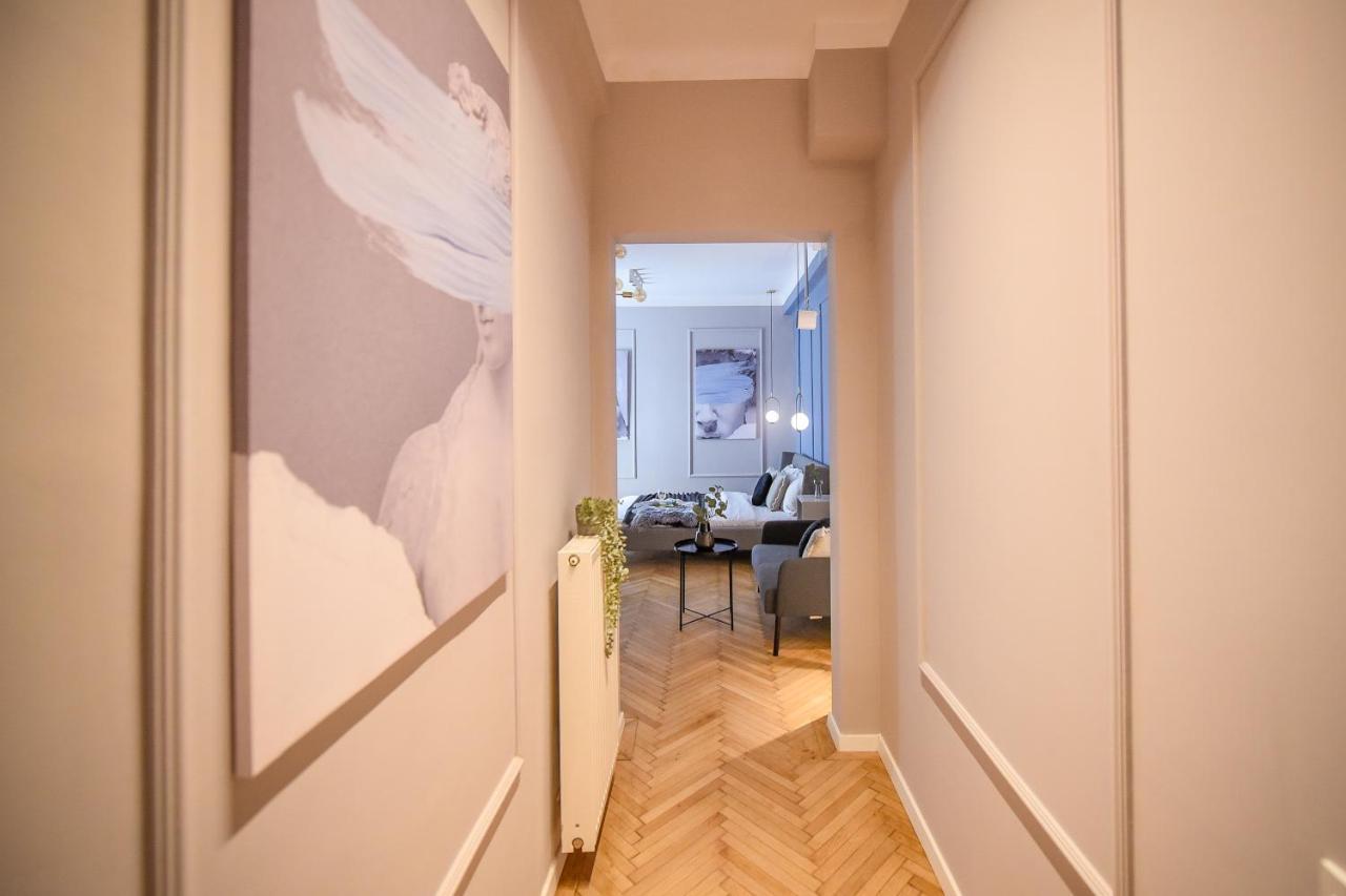 Modern Stay - Central Studios With Wall Projector Near Radisson 부쿠레슈티 외부 사진