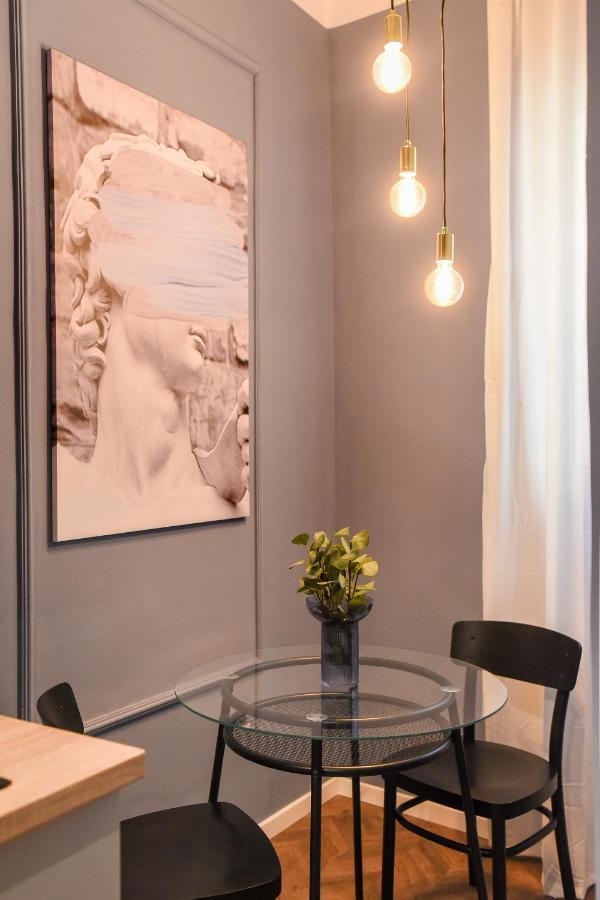 Modern Stay - Central Studios With Wall Projector Near Radisson 부쿠레슈티 외부 사진