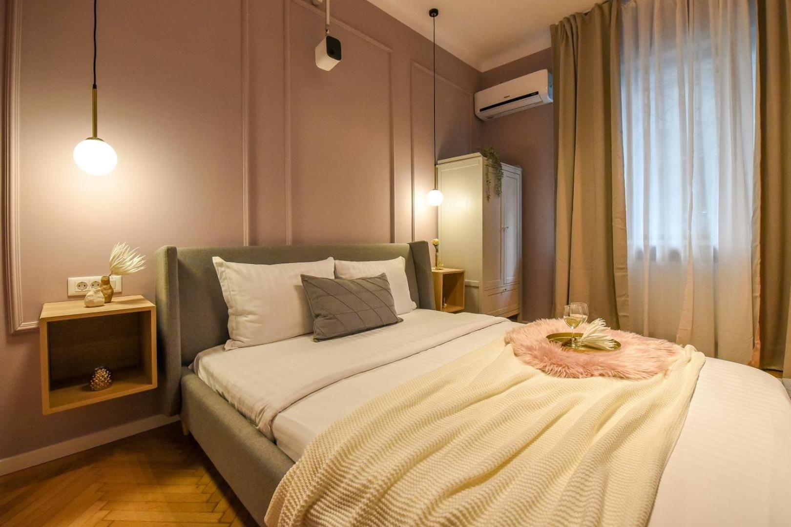 Modern Stay - Central Studios With Wall Projector Near Radisson 부쿠레슈티 객실 사진